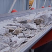 以“建養(yǎng)殖場平整場地”為名！非法開采石料